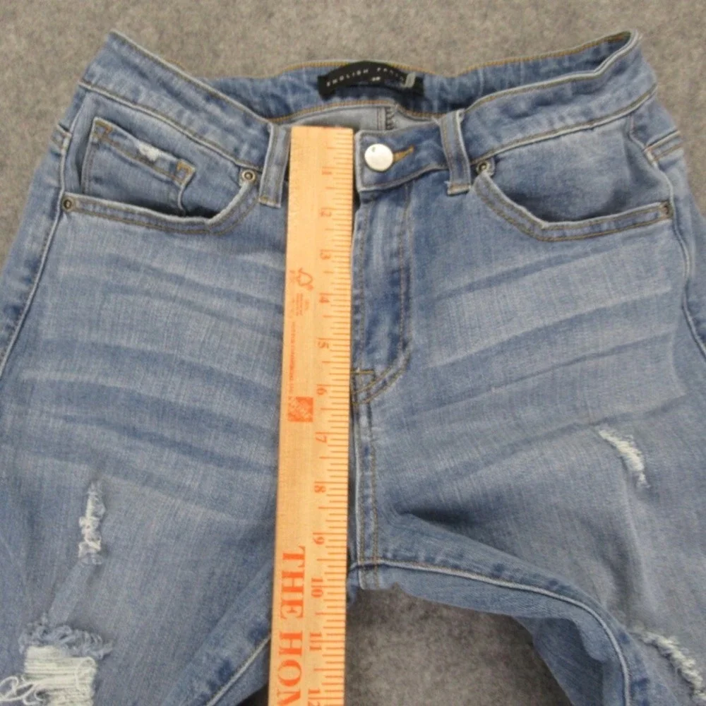 English Factory Womens Distressed‎ Ankle Jean Size 28 (Measures 28x26)